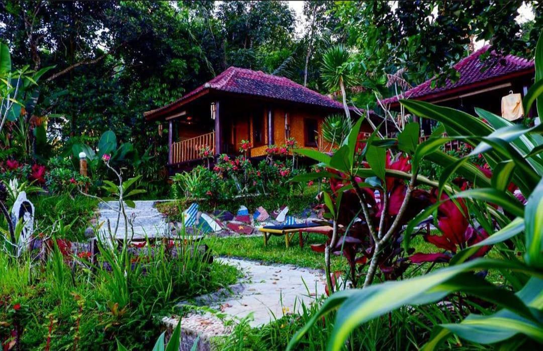 Sky Garden Lombok Apartment Tetebatu Luaran gambar